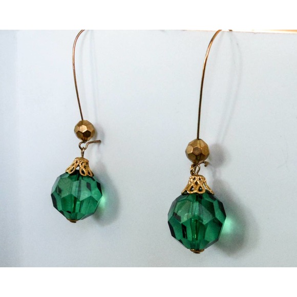Vintage Green Glass Bead Earrings Gold Tone 3" Drop Dangle Statement Retro - Picture 7 of 8